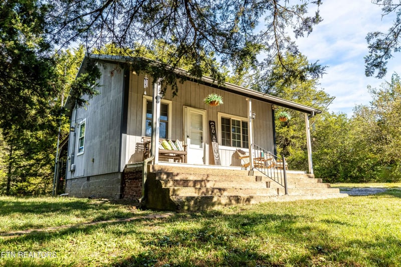 1735 Mccarty Rd, Knoxville, TN 37914
