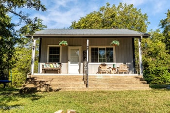 1735 Mccarty Rd, Knoxville, TN 37914