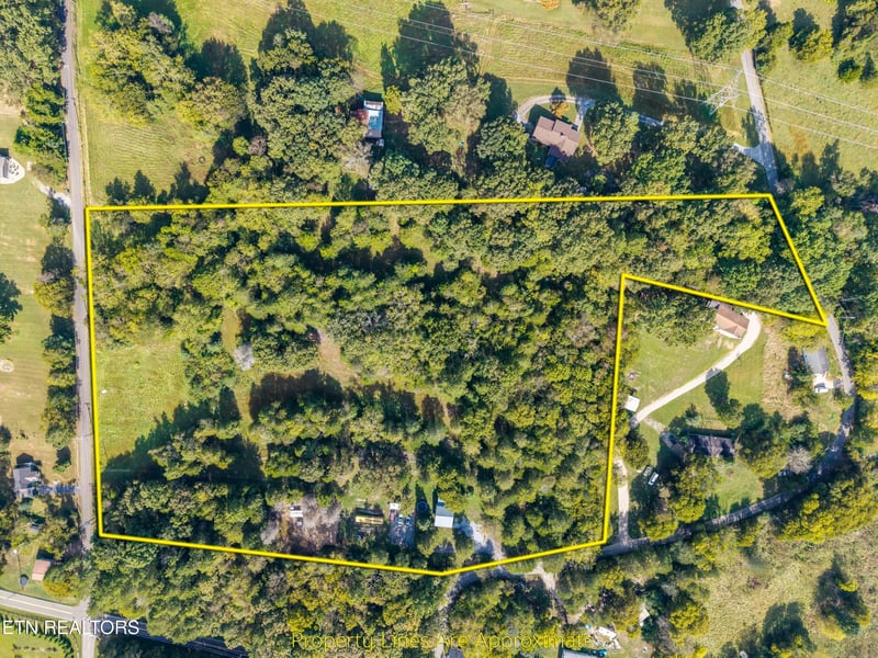 1735 Mccarty Rd, Knoxville, TN 37914