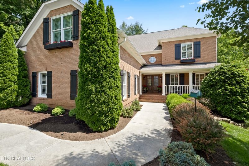 1736 Saint Petersburg Rd, Knoxville, TN 37922