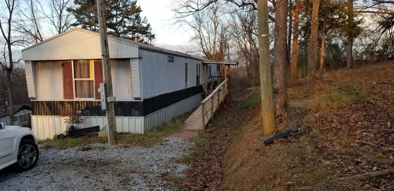 1736 Walnut Hill Ln, Sevierville, TN 37876