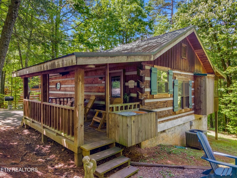 1737 Blue Ridge Rd, Sevierville, TN 37876