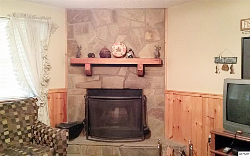 1737 Walker Tr, Pigeon Forge, TN 37876