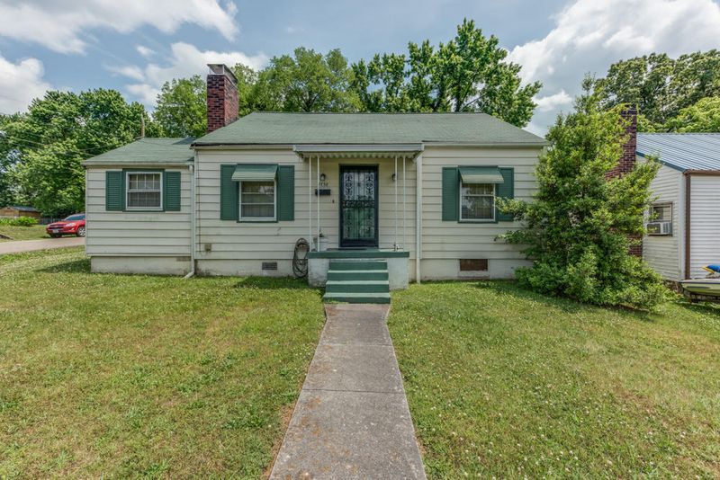 1738 Nickerson Ave, Knoxville, TN 37917