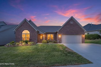 1739 Avashire Ln, Knoxville, TN 37931