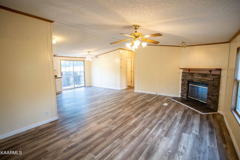 1739 Stinking Creek Rd, Lafollette, TN 37766