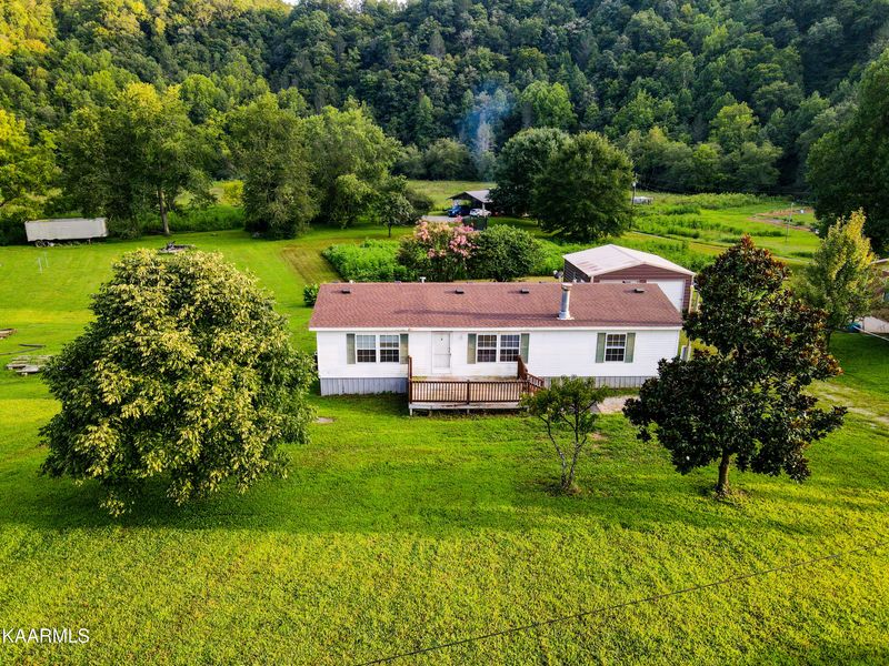 1739 Stinking Creek Rd, Lafollette, TN 37766