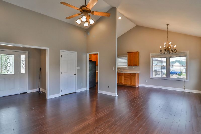 1739 Tahoe Tr, Sevierville, TN 37876