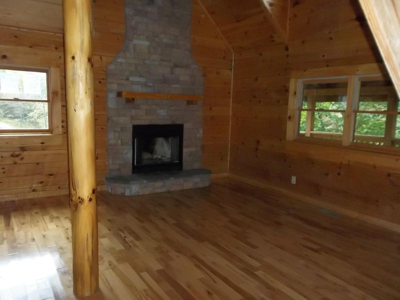 1739 Valentine Branch Rd, Sevierville, TN 37876