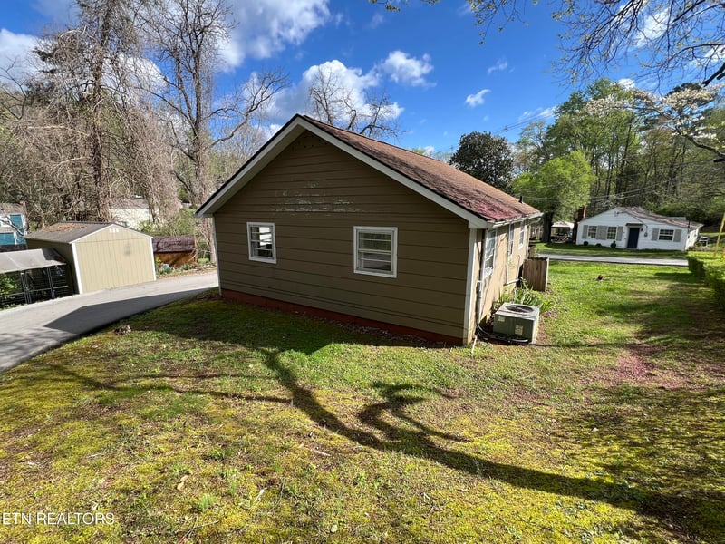 174 Oak Rd, Norris, TN 37828