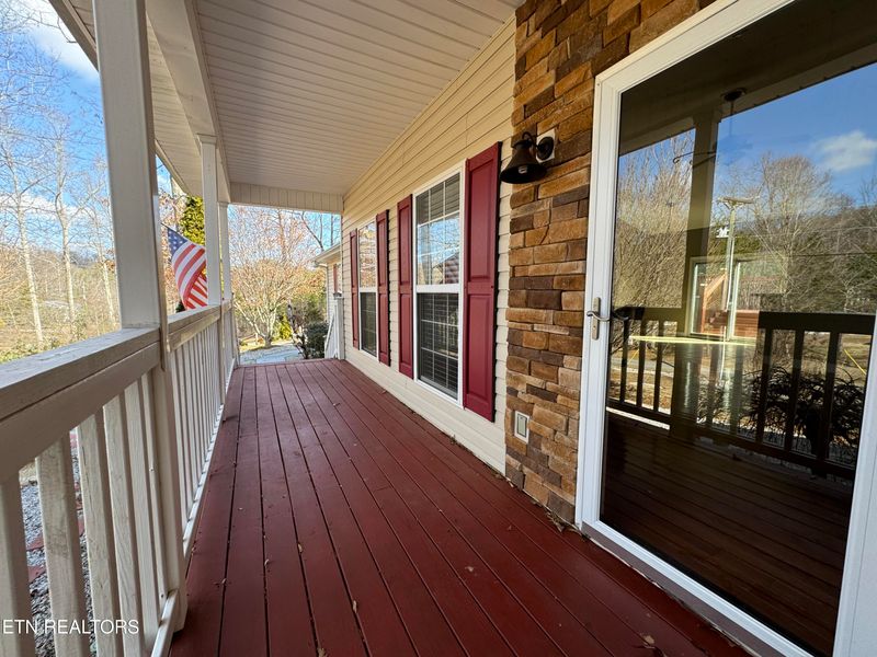 174 Pine Loop Dr, Madisonville, TN 37354