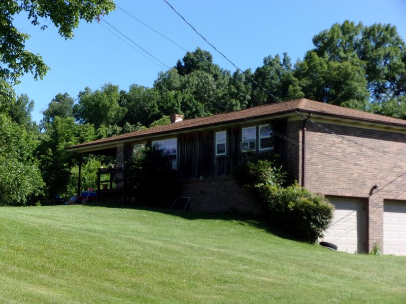 174 Roddy Branch Rd, Rockford, TN 37853