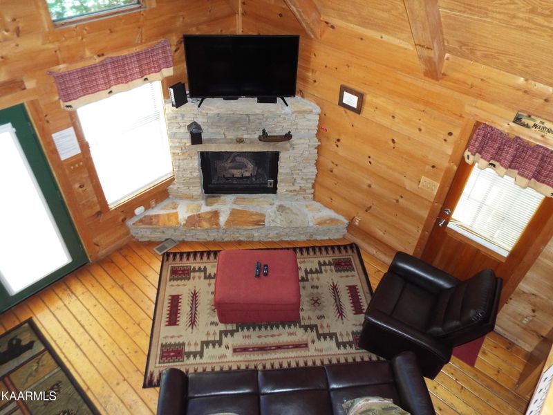 1740 Azalea Cir, Sevierville, TN 37876