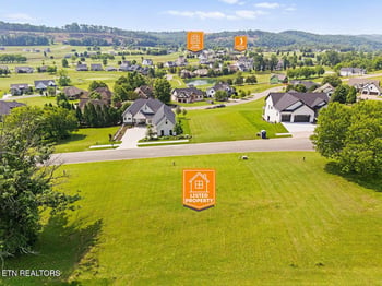 1740 Eagle Point Dr, Loudon, TN 37774