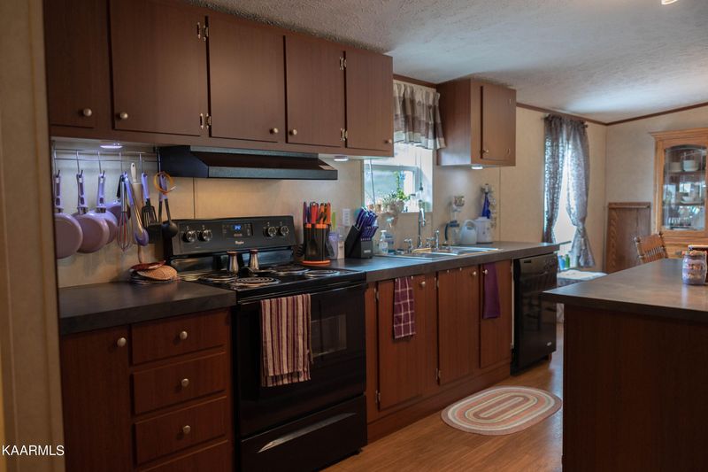 17401 Highway 70 N, Monterey, TN 38574