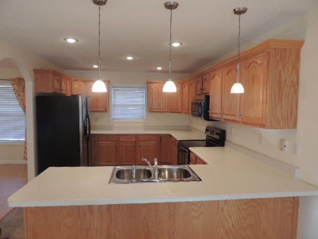 1741 W Creston Rd, Crossville, TN 38571