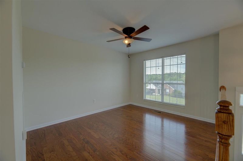 1742 Call Dr, Athens, TN 37303
