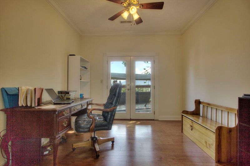 1742 Cardinal Dr, Gatlinburg, TN 37738