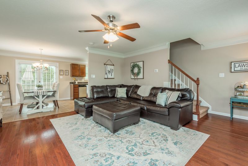 1743 Thebes Ln, Powell, TN 37849
