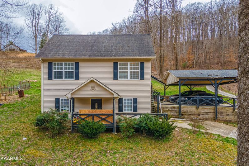1744 Demory Rd, Lafollette, TN 37766