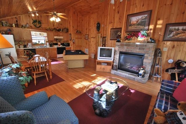 1744 Silver Poplar Ln, Pigeon Forge, TN 37876