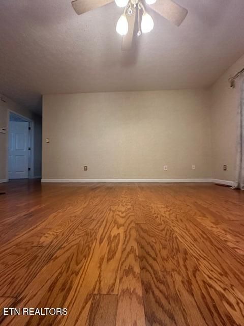 1745 Meadow Ridge Cir, Sevierville, TN 37862