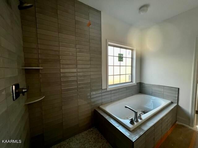 1746 Silver Chapel Dr, Knoxville, TN 37932