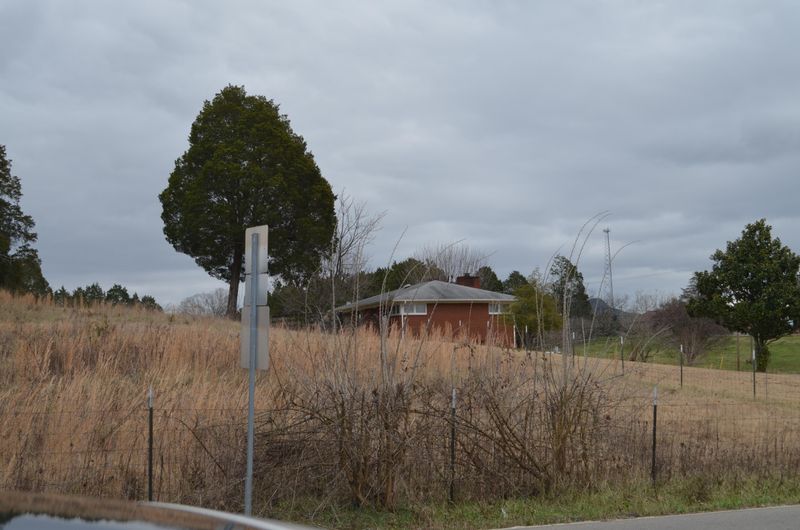 1746 Tazewell Pike, Corryton, TN 37721