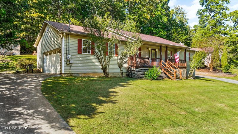 175 Alpine Dr, Lenoir City, TN 37771