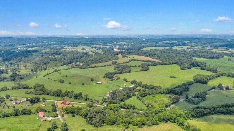 175 Camp Rd, Sweetwater, TN 37874