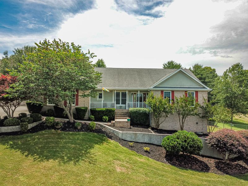 175 Chapman View Dr, Seymour, TN 37865
