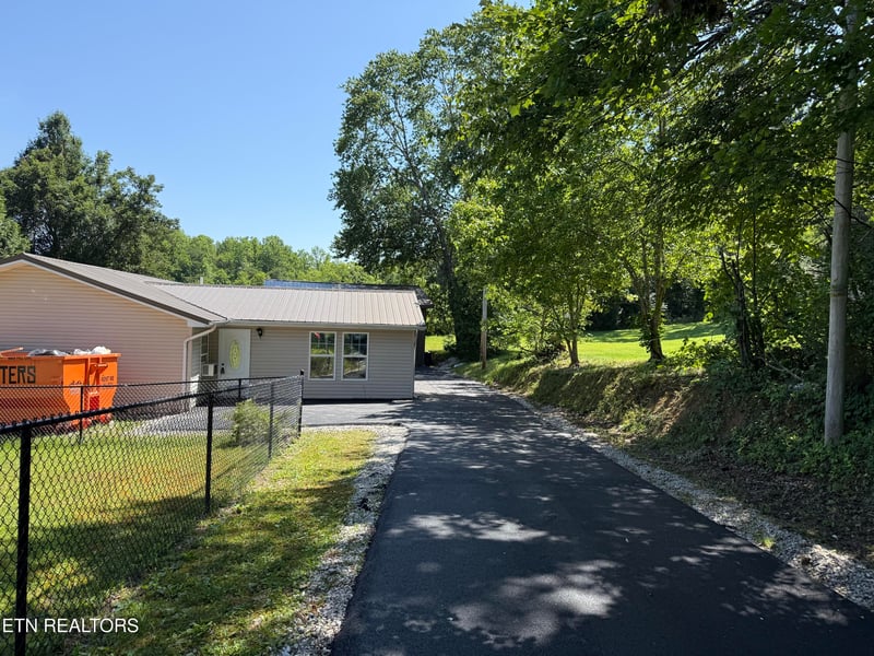 175 Hill Top St, Huntsville, TN 37756