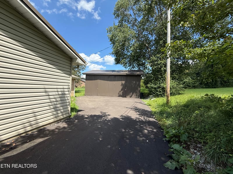 175 Hill Top St, Huntsville, TN 37756