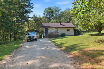 175 Johnson Ln, Rocky Top, TN 37769