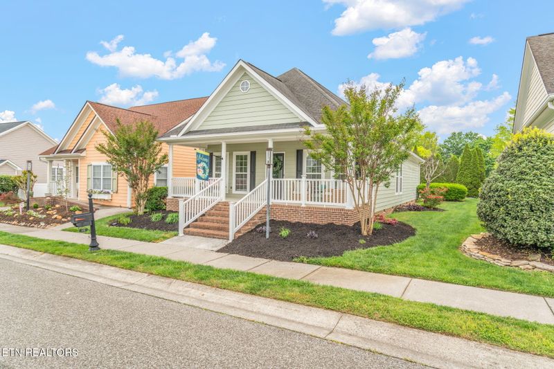 175 Liberty Ct, Oak Ridge, TN 37830