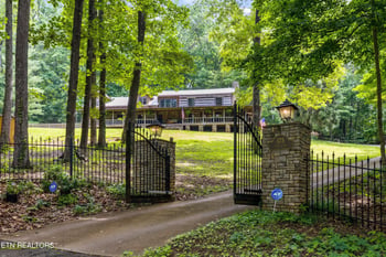 175 Liles Ln, Rocky Top, TN 37769