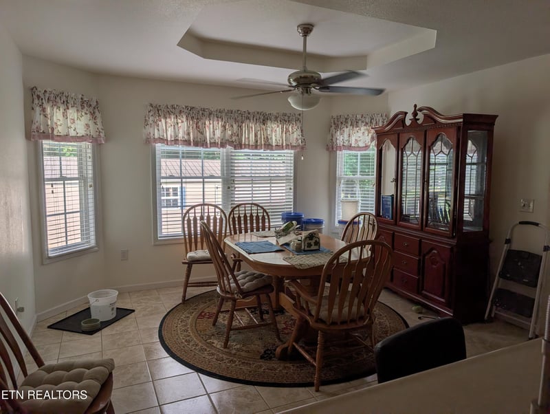 175 Locksley Cir, Crossville, TN 38555