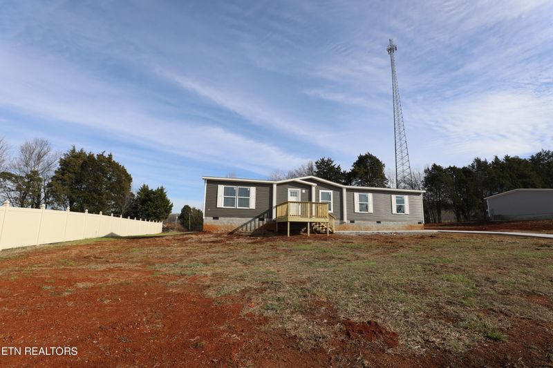 175 Meadow Lawn Dr, Englewood, TN 37329