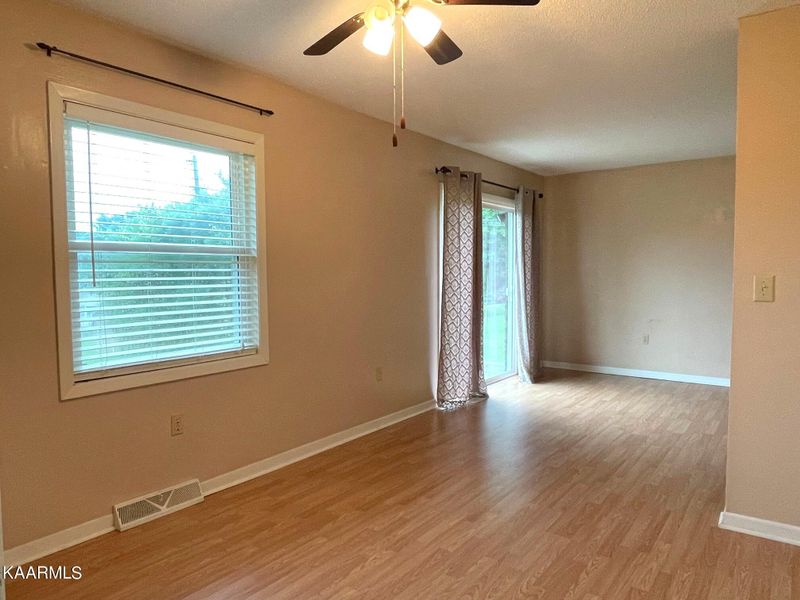 175 Oak St, Jacksboro, TN 37757
