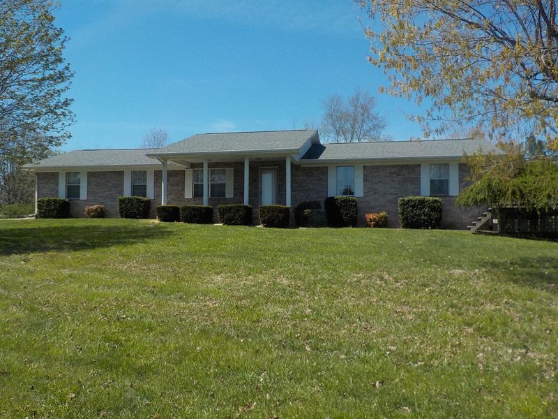 175 Shane Ln, Bean Station, TN 37708