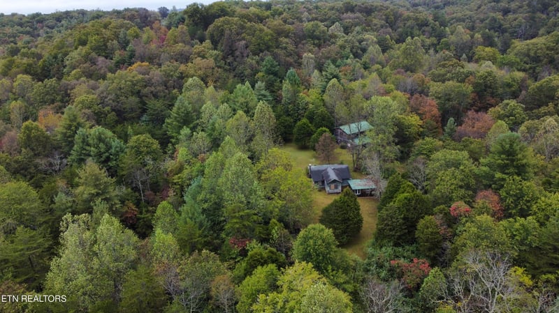 175 Young Rd, Robbins, TN 37852