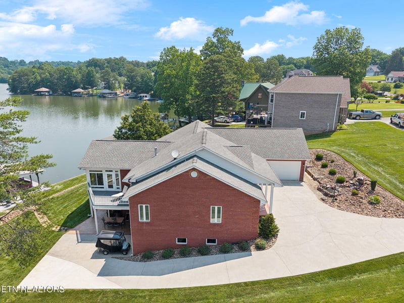 1751 Cherokee Ct, Maryville, TN 37801