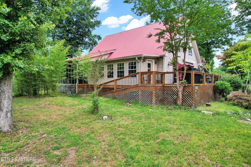 1751 County Road 50, Riceville, TN 37370
