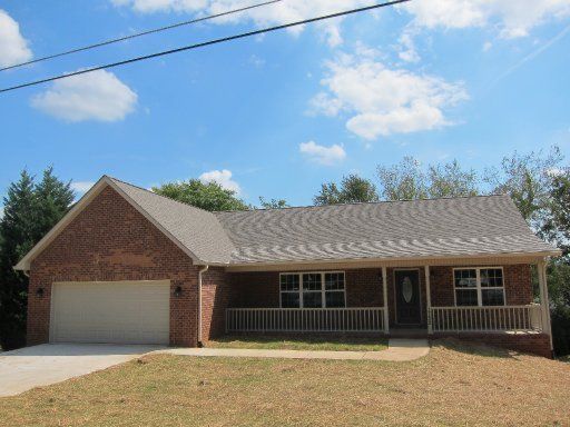 1752 Leconte, Maryville, TN 37803