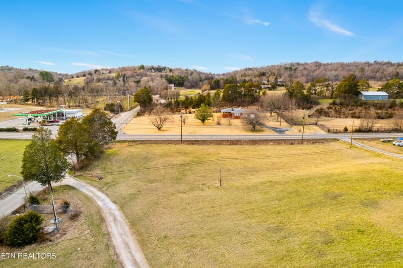 1755 Tazewell Pike, Corryton, TN 37721