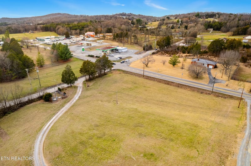 1755 Tazewell Pike, Corryton, TN 37721