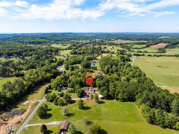 1756 County Road 700, Riceville, TN 37370