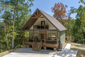 1756 Stinnett Rd, Sevierville, TN 37876