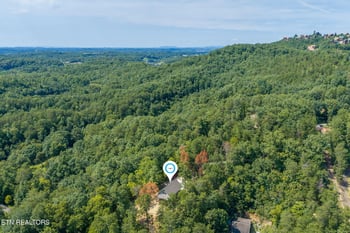 1756 Stinnett Rd, Sevierville, TN 37876