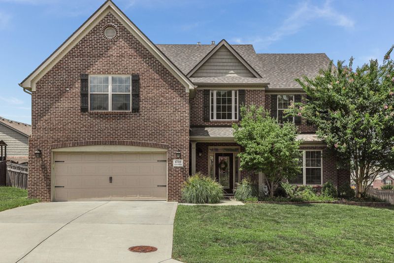 1759 Falcon Pointe Dr, Knoxville, TN 37922